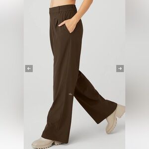 Alo Yoga High Waist Pursuit Trouser